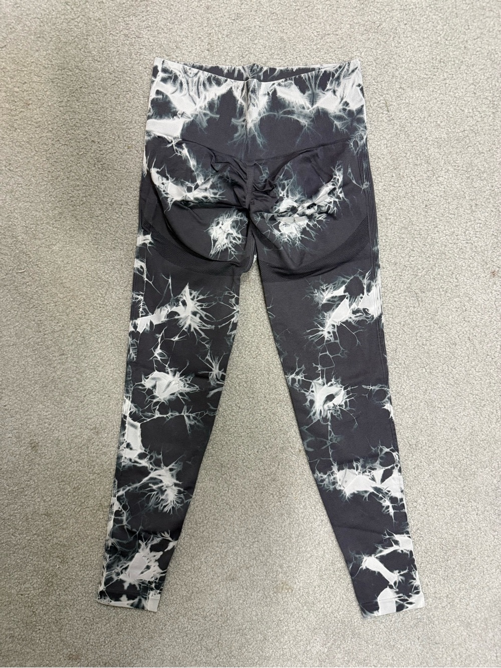 NWT Women's Black & White Tie-Dye High-Waist Leggings M